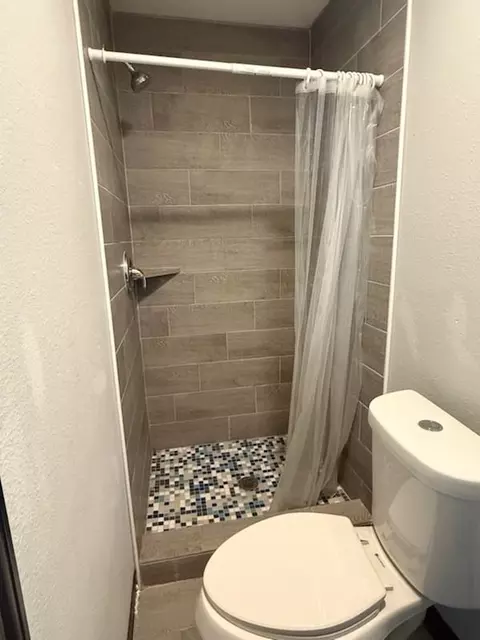 2308 Harlem St, Houston, TX 77020 photo 7