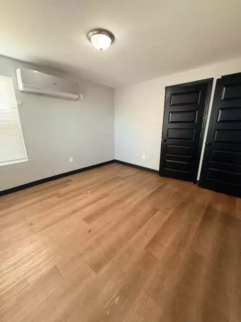 2308 Harlem St, Houston, TX 77020 photo 14