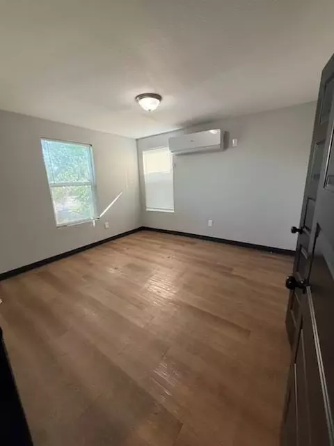 2308 Harlem St, Houston, TX 77020 photo 15