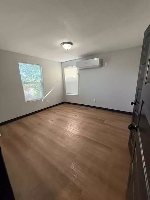 2308 Harlem St, Houston, TX 77020 photo 22