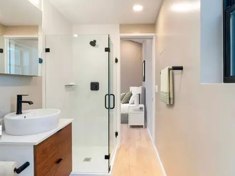 1257 Lakeside Dr, Sunnyvale, CA 94085 photo 17