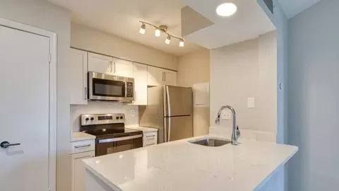 3408 Hampton Hollow Dr, Fairland, MD 20904 photo 6