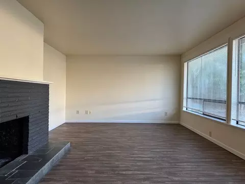 16747 3rd Ave NE, Shoreline, WA 98155