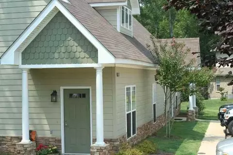 Ross Park 3/3 Duplex, Auburn, AL 36830 photo 6