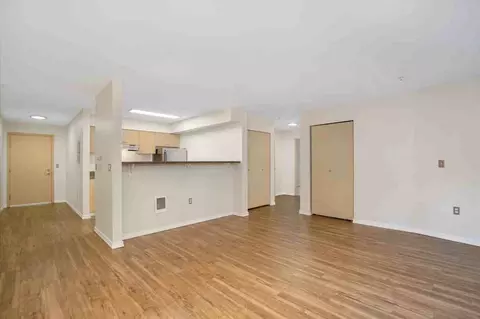 219 E Garfield St, Seattle, WA 98102 photo 27