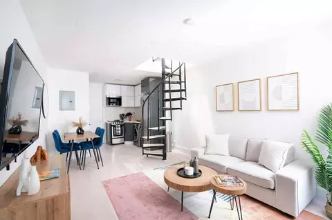 200 E 11th St, New York, NY 10003