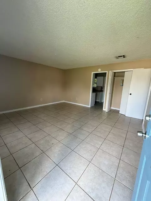 1658 Starboard Dr, Baton Rouge, LA 70820
