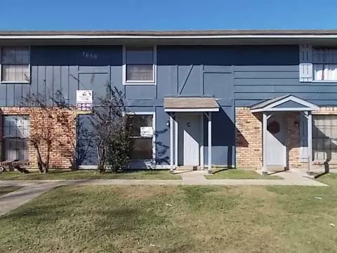 1658 Starboard Dr, Baton Rouge, LA 70820