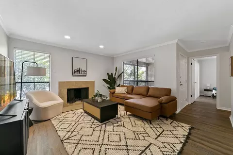 9600 Golf Lakes Trl, Dallas, TX 75231
