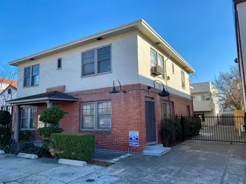 2060 Sutterville Rd, Sacramento, CA 95822