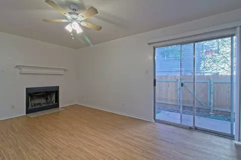 2211 Creekside Ln, Georgetown, TX 78626 photo 11