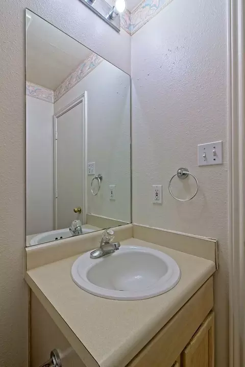 2211 Creekside Ln, Georgetown, TX 78626 photo 14