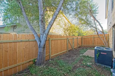 2211 Creekside Ln, Georgetown, TX 78626 photo 23