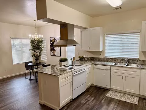 Nicole Ct, Turlock, CA 95382 photo 2