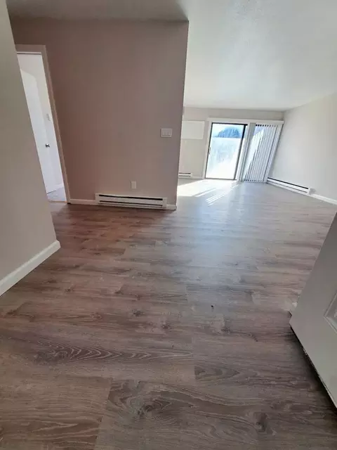 222 Bradley Ave, Waterbury, CT 06708 photo 5