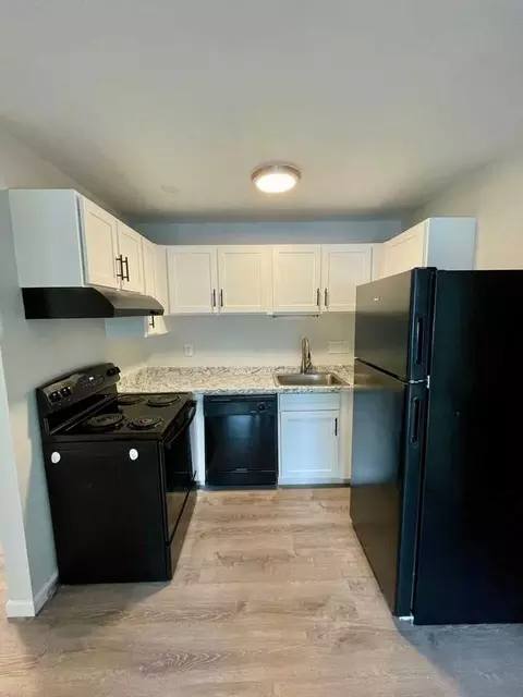222 Bradley Ave, Waterbury, CT 06708 photo 17