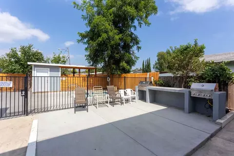 8914 Troy St, Spring Valley, CA 91977 photo 3
