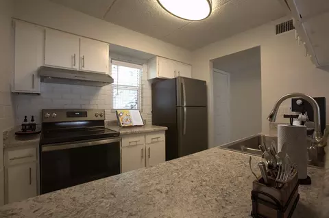1475 N Wilmot Rd, Tucson, AZ 85712 photo 4
