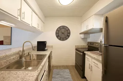 1475 N Wilmot Rd, Tucson, AZ 85712 photo 3