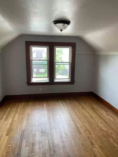 3721 N 2nd St, Milwaukee, WI 53212