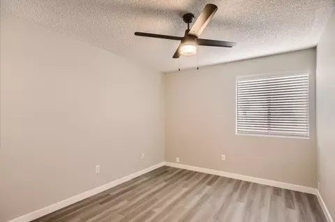 2045 S Mcclintock Dr, Tempe, AZ 85282 photo 21
