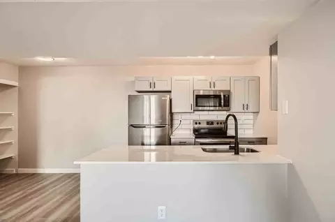 2045 S Mcclintock Dr, Tempe, AZ 85282 photo 15