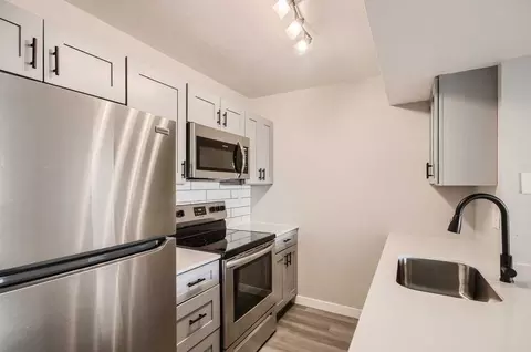 2045 S Mcclintock Dr, Tempe, AZ 85282 photo 14