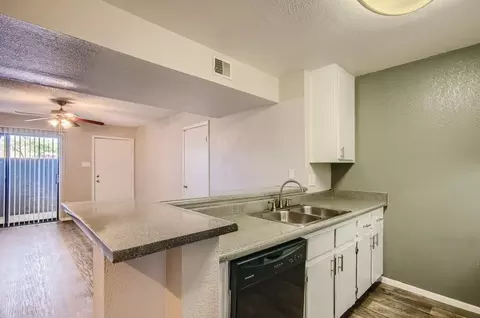 2045 S Mcclintock Dr, Tempe, AZ 85282 photo 37