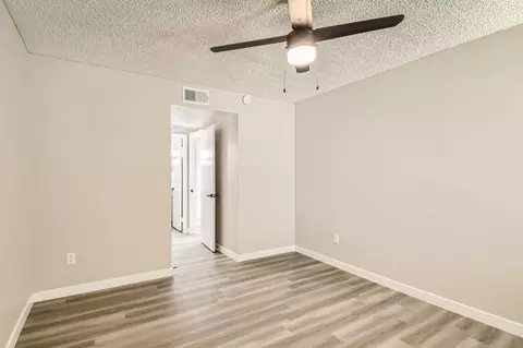 2045 S Mcclintock Dr, Tempe, AZ 85282 photo 9