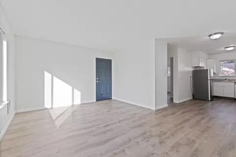15301 SE Division St, Portland, OR 97236