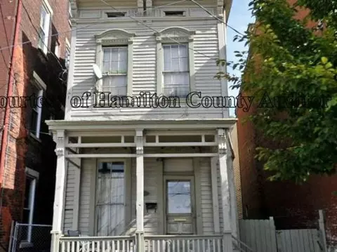 2706 W Mcmicken Ave, Cincinnati, OH 45214