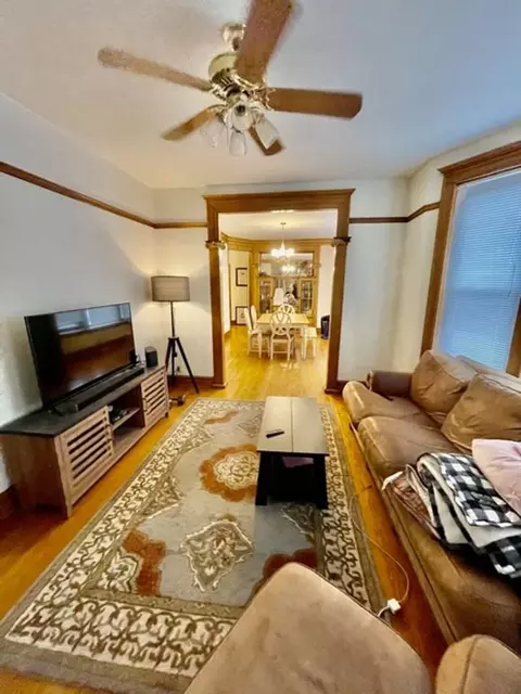 1514 W Cornelia Ave, Chicago, IL 60657 photo 4