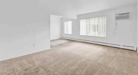 7080 Niagara St, Romulus, MI 48174 photo 8