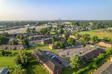 600 Cambridge Blvd, Clarksville, IN 47129