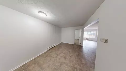 319 E Hillsdale St, Lansing, MI 48933 photo 4