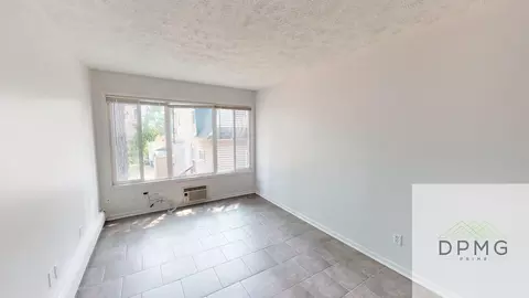 319 E Hillsdale St, Lansing, MI 48933 photo 10