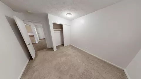 319 E Hillsdale St, Lansing, MI 48933 photo 2