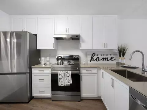400 Appian Way, Pomona, CA 91766 photo 3