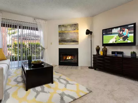 400 Appian Way, Pomona, CA 91766 photo 11