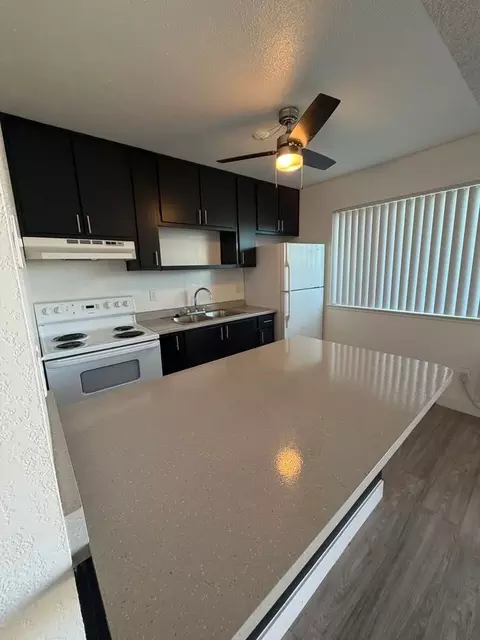 5737 Angelina Ave, Carmichael, CA 95608