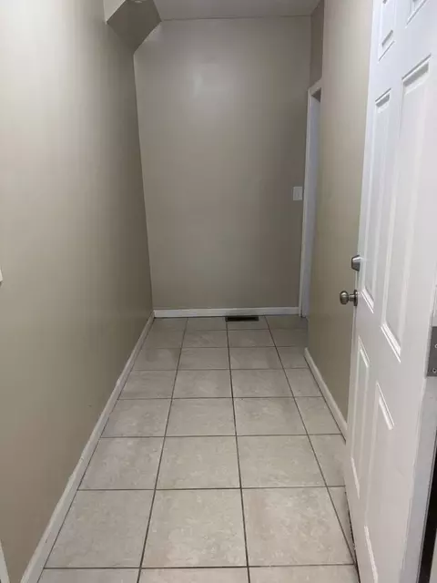 166 Seymour Ave, Newark, NJ 07108