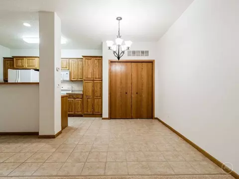 3207 23rd Ave S, Fargo, ND 58103