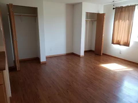 1875 W Pine St, Baraboo, WI 53913