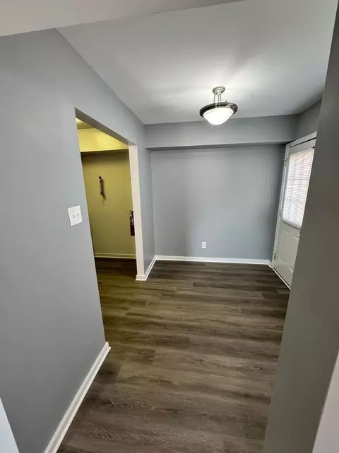 1009 W Graham Rd, Richmond, VA 23220