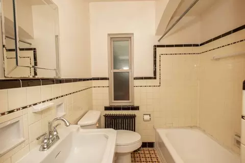 420 Riddle Rd, Cincinnati, OH 45220 photo 11