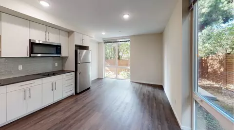 1420 E Howell St, Seattle, WA 98122