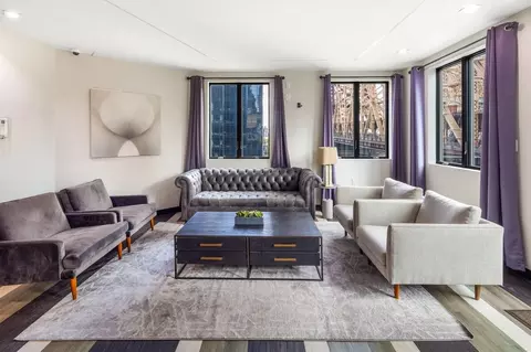 67 Wall St, New York, NY 10005