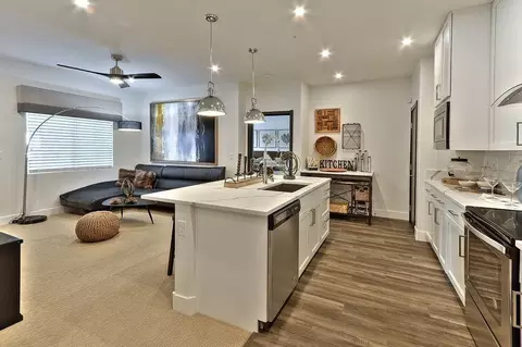 3660 Saint Rose Pkwy, Henderson, NV 89052