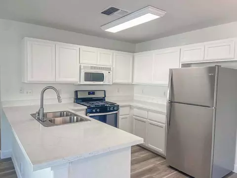 470 Posada Way, Chico, CA 95973 photo 2