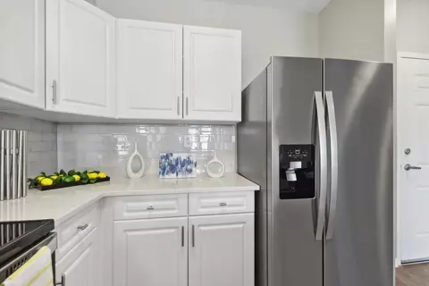 12 Highpoint Cir, Quincy, MA 02169 photo 4